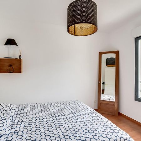 Votre Escale - Le Petit Montmartre Apartment Niort Exterior foto