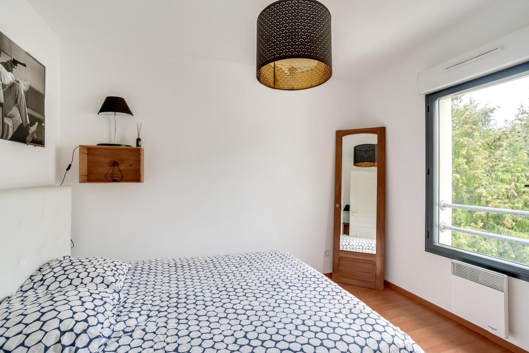 Votre Escale - Le Petit Montmartre Apartment Niort Exterior foto