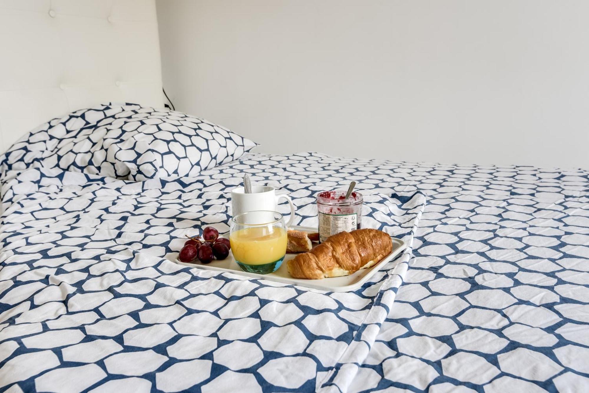 Votre Escale - Le Petit Montmartre Apartment Niort Exterior foto