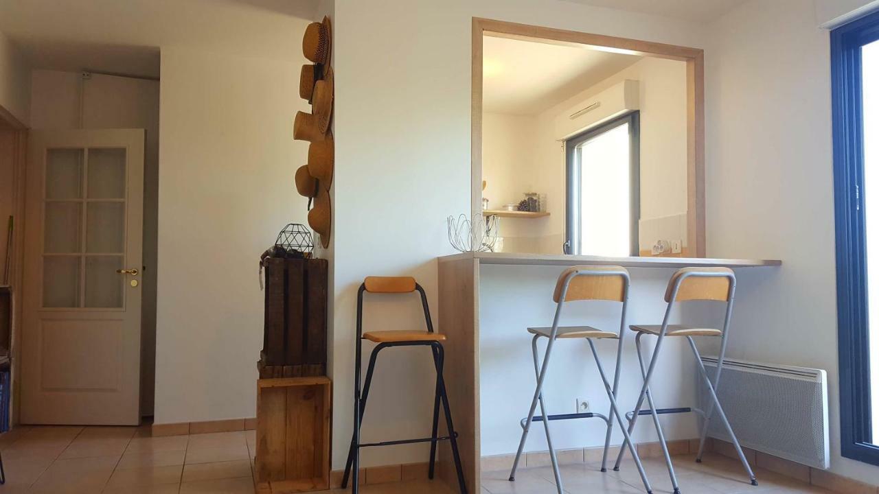 Votre Escale - Le Petit Montmartre Apartment Niort Exterior foto