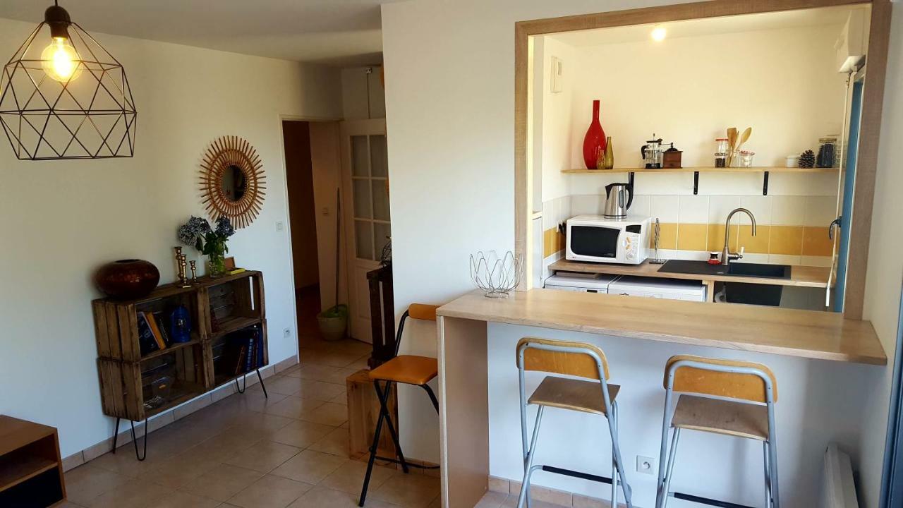 Votre Escale - Le Petit Montmartre Apartment Niort Exterior foto